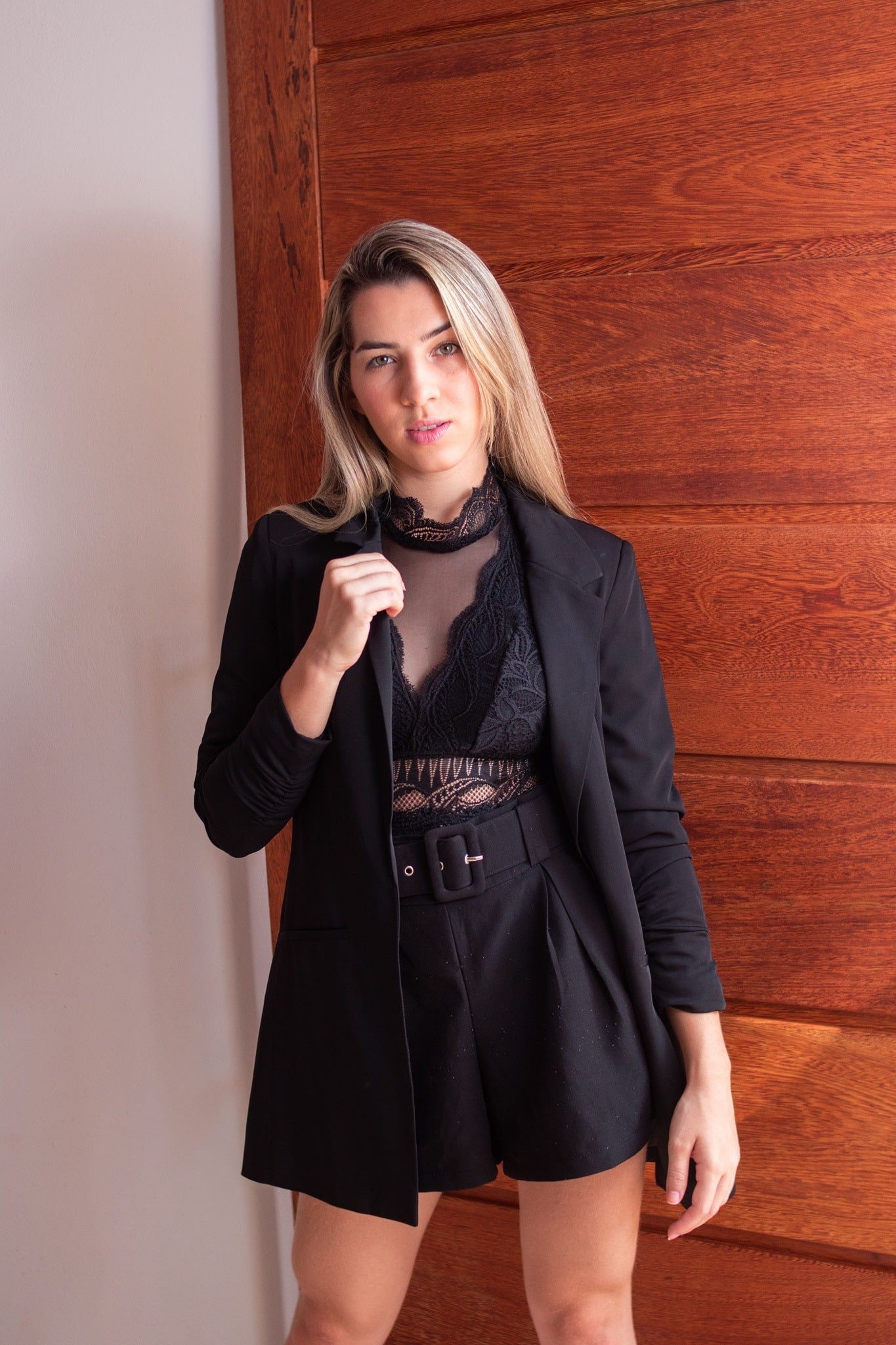 BODY DE TULE COM RENDA GABI